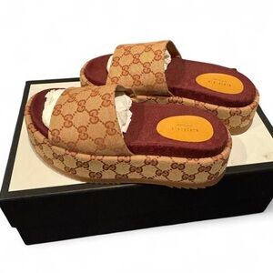 Gucci GG canvas platform slides